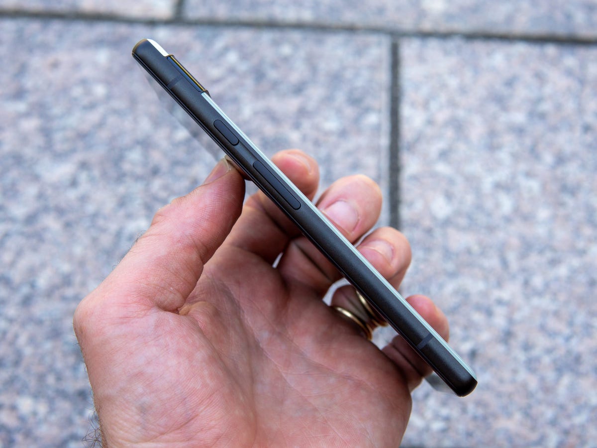 Đánh giá Google Pixel 6a: Điện thoại đạt mọi chỉ số tốt trong tầm giá 10 triệu đồng